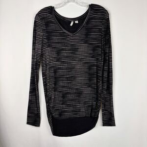 Cato Women's Long Sleeve Top Black And Silver/Gray Pattern, Med.